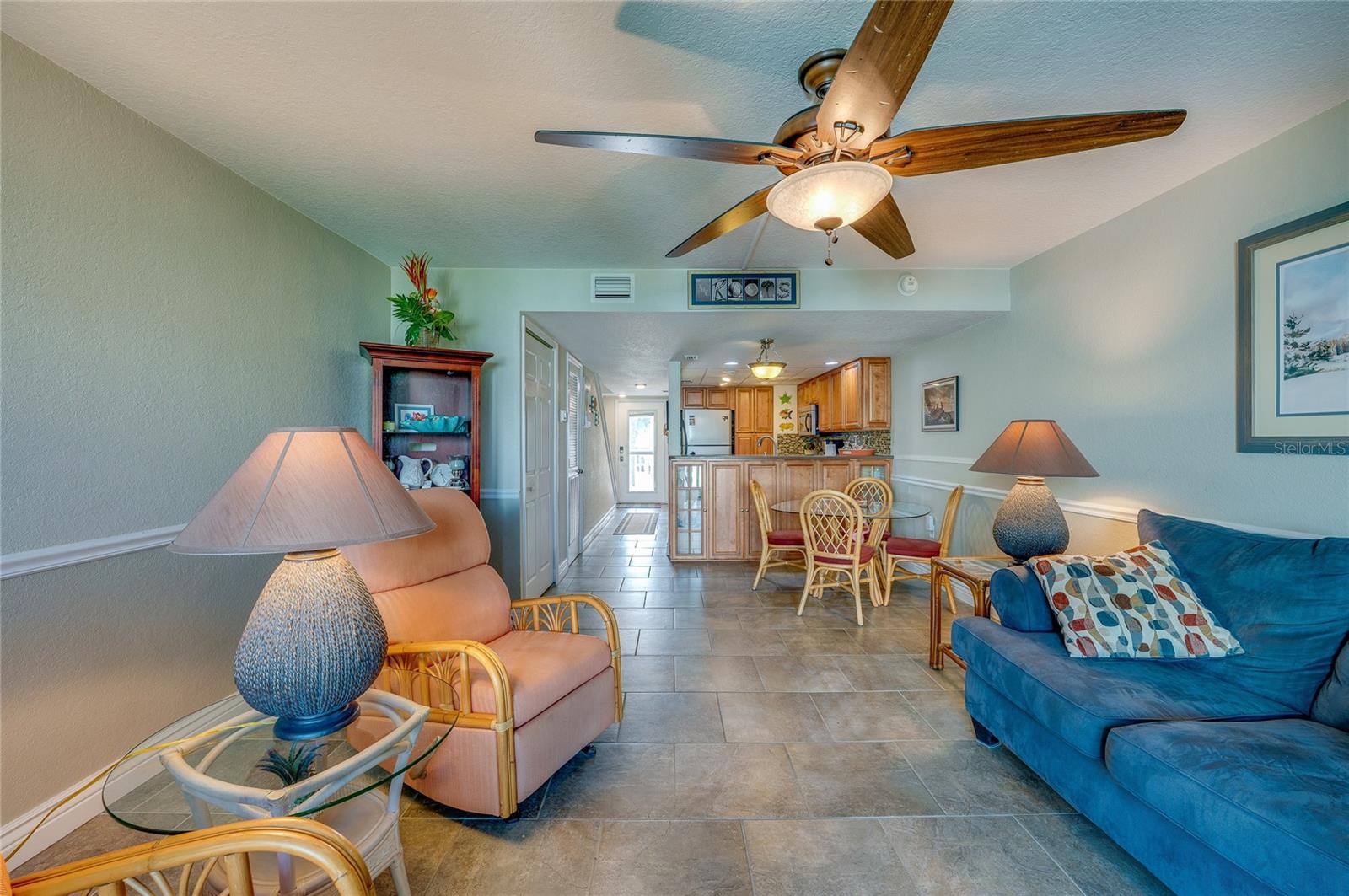 Image 8 of 42 For 4590 Atlantic Avenue 263a