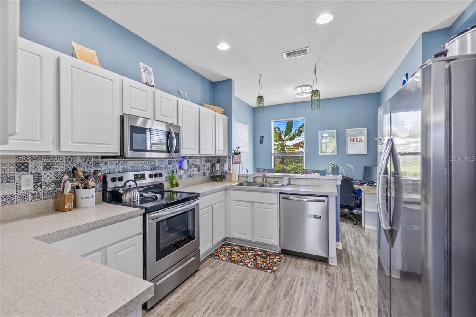 Image 6 of 46 For 5336 Coquina Shores Lane