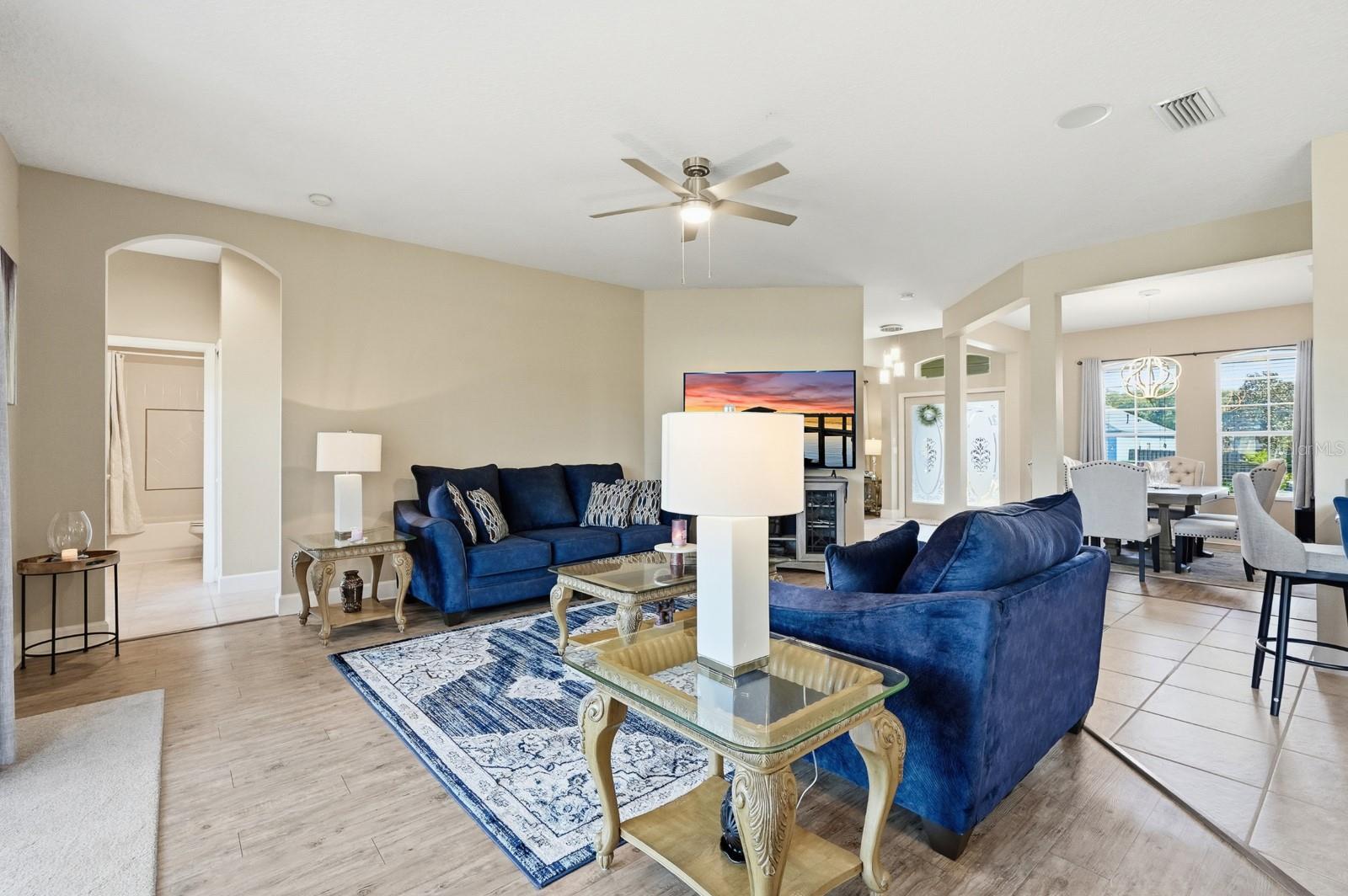 Image 10 of 53 For 208 Crystal Ridge Rd.