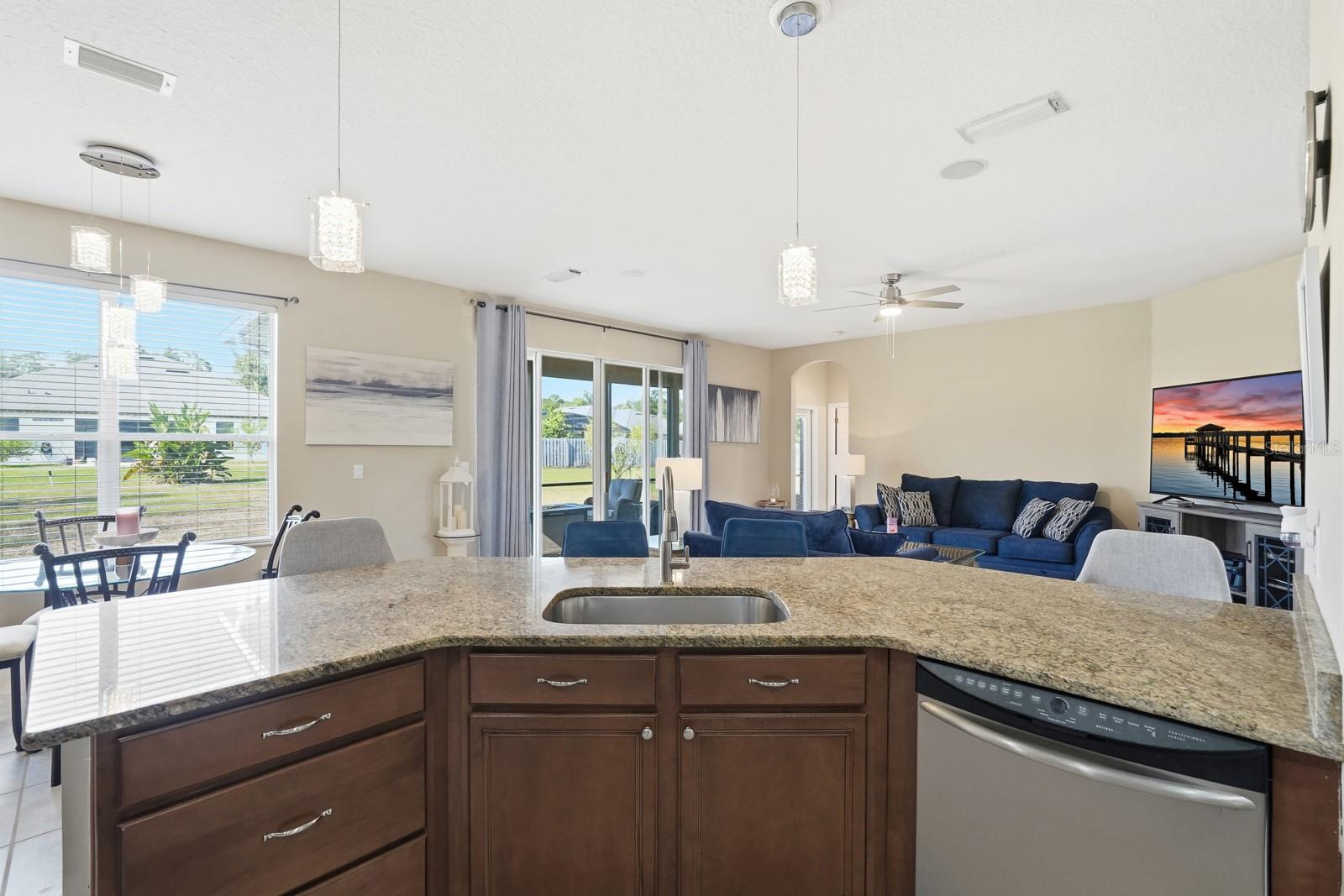 Image 19 of 53 For 208 Crystal Ridge Rd.