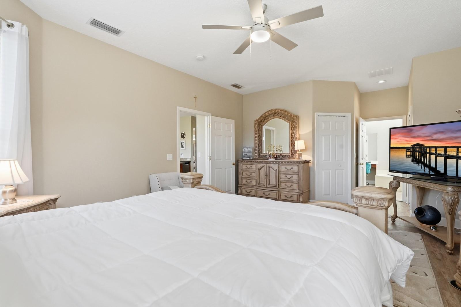 Image 23 of 53 For 208 Crystal Ridge Rd.