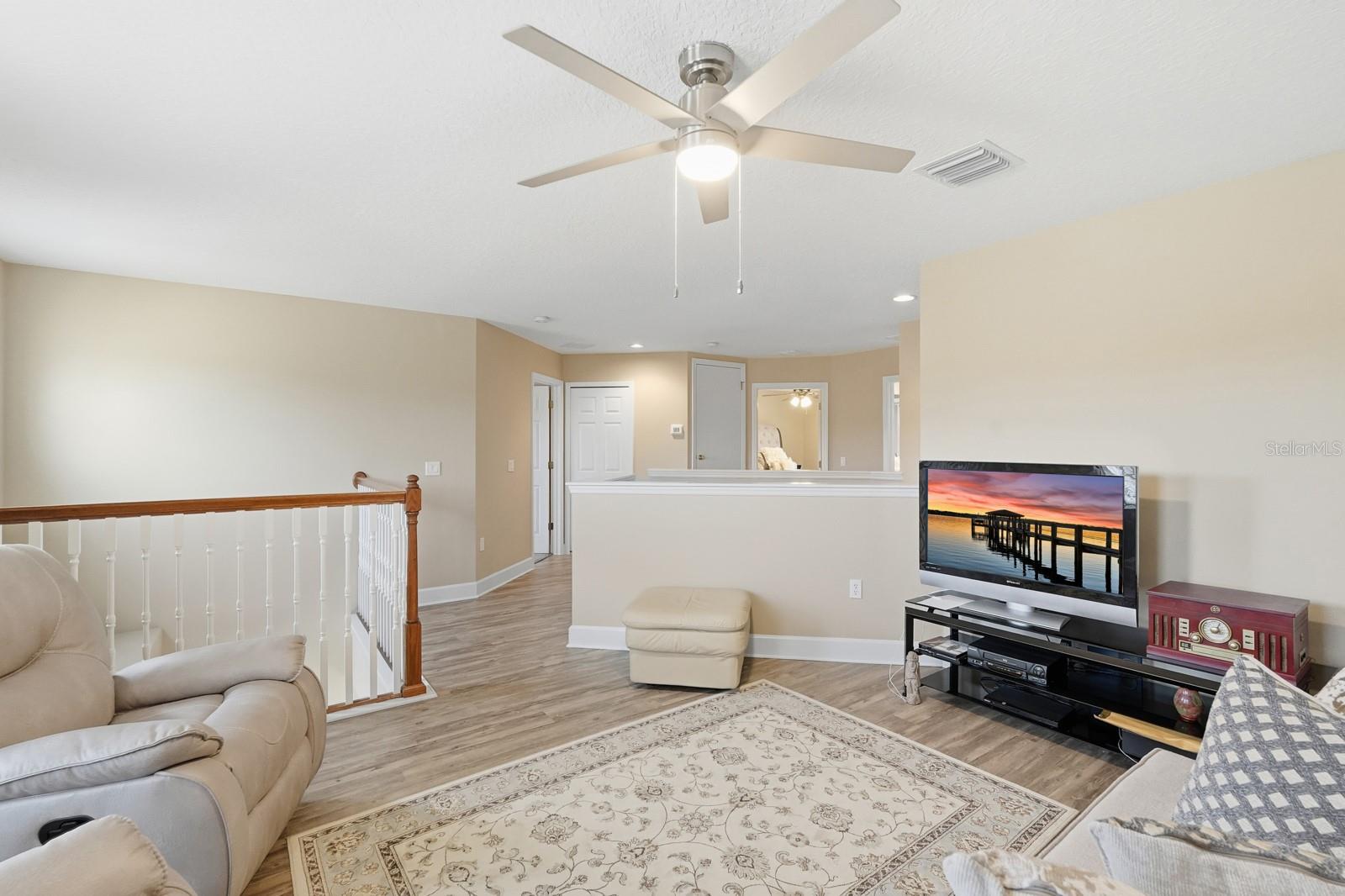 Image 29 of 53 For 208 Crystal Ridge Rd.