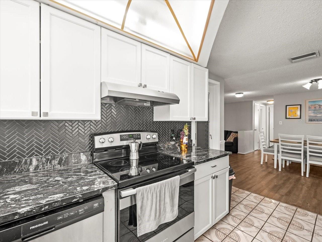 Image 9 of 38 For 9100 Suffolk Lane