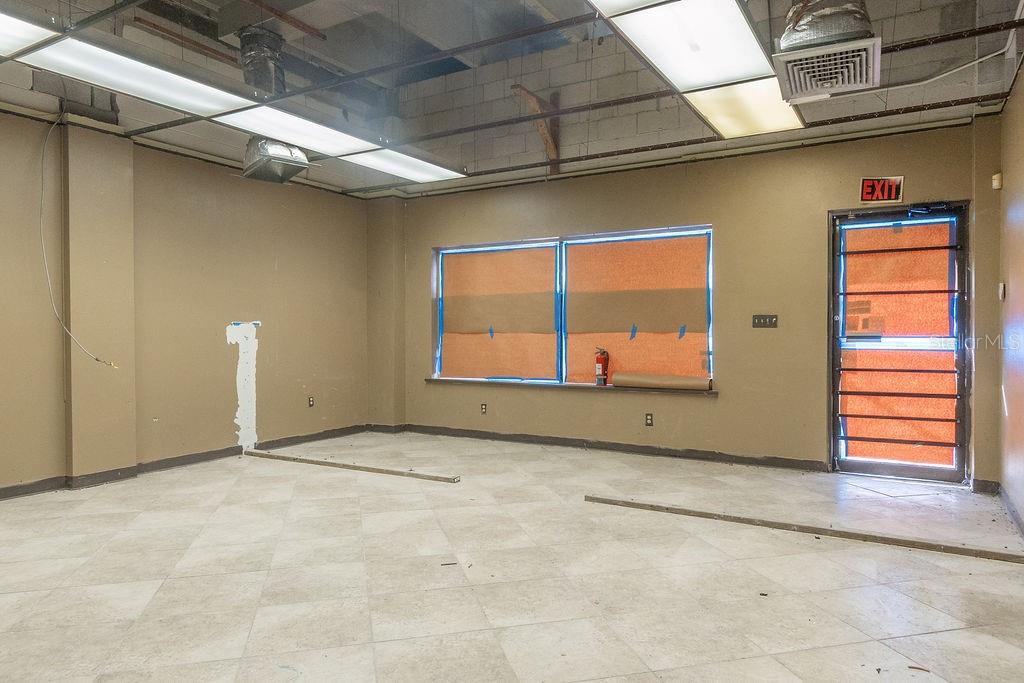 Image 6 of 14 For 1103 Woodland Boulevard