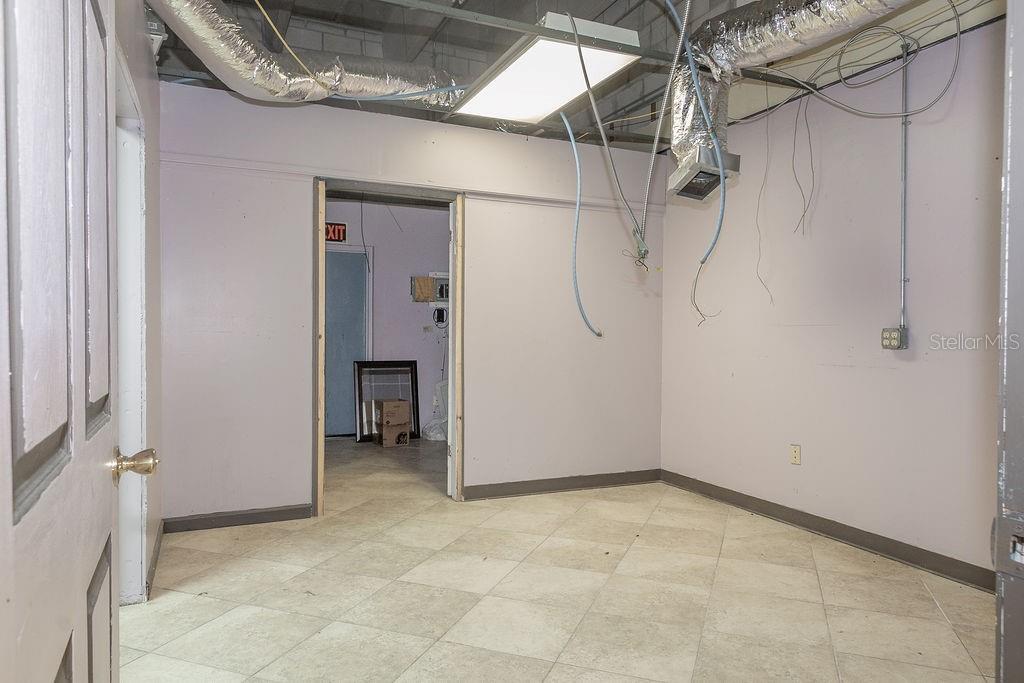 Image 7 of 14 For 1103 Woodland Boulevard