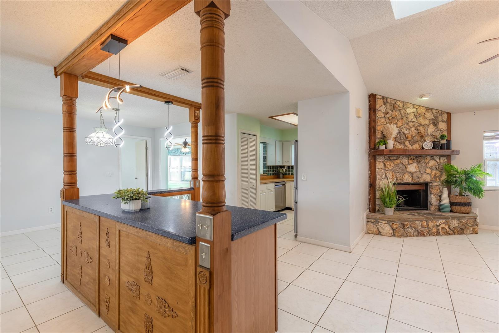 Image 15 of 49 For 5560 Trail Side Drive