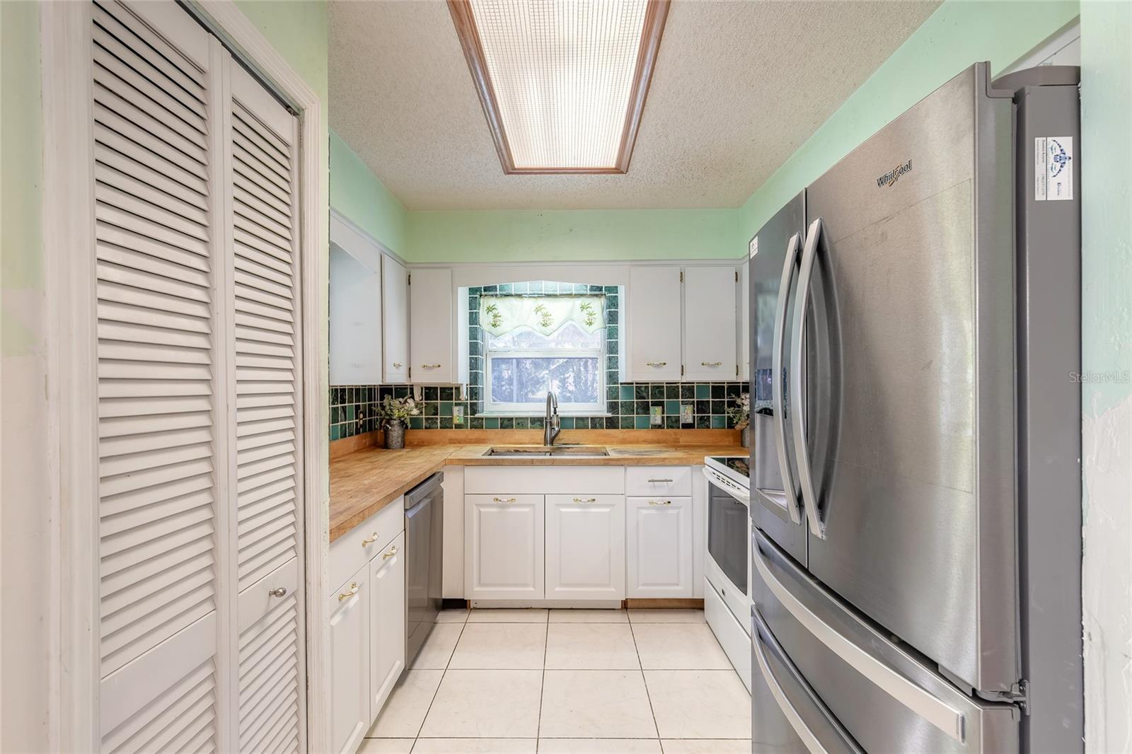 Image 19 of 49 For 5560 Trail Side Drive