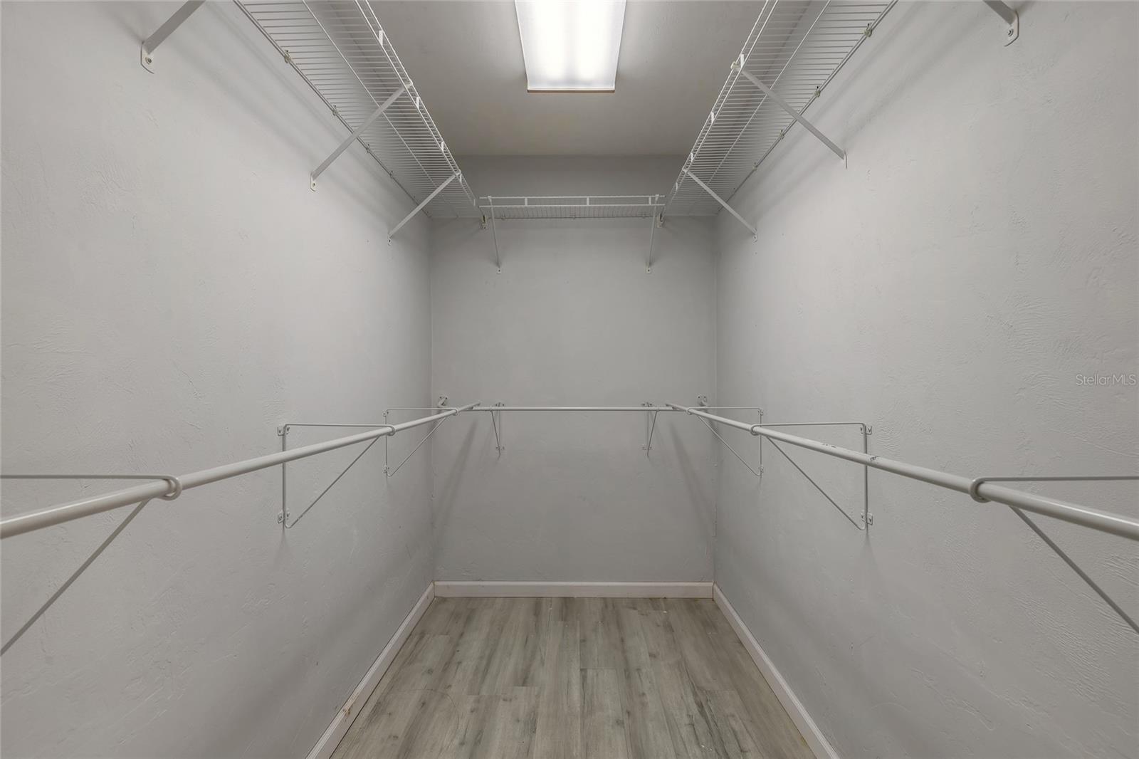 Image 24 of 49 For 5560 Trail Side Drive