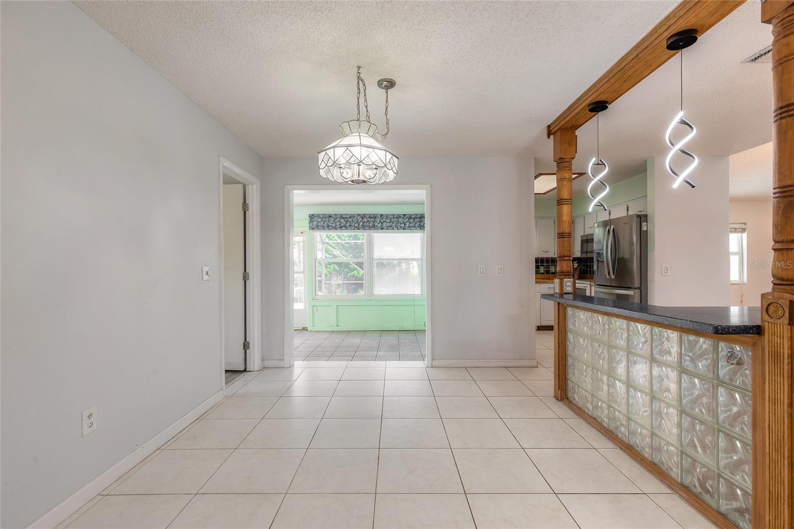 Image 9 of 49 For 5560 Trail Side Drive