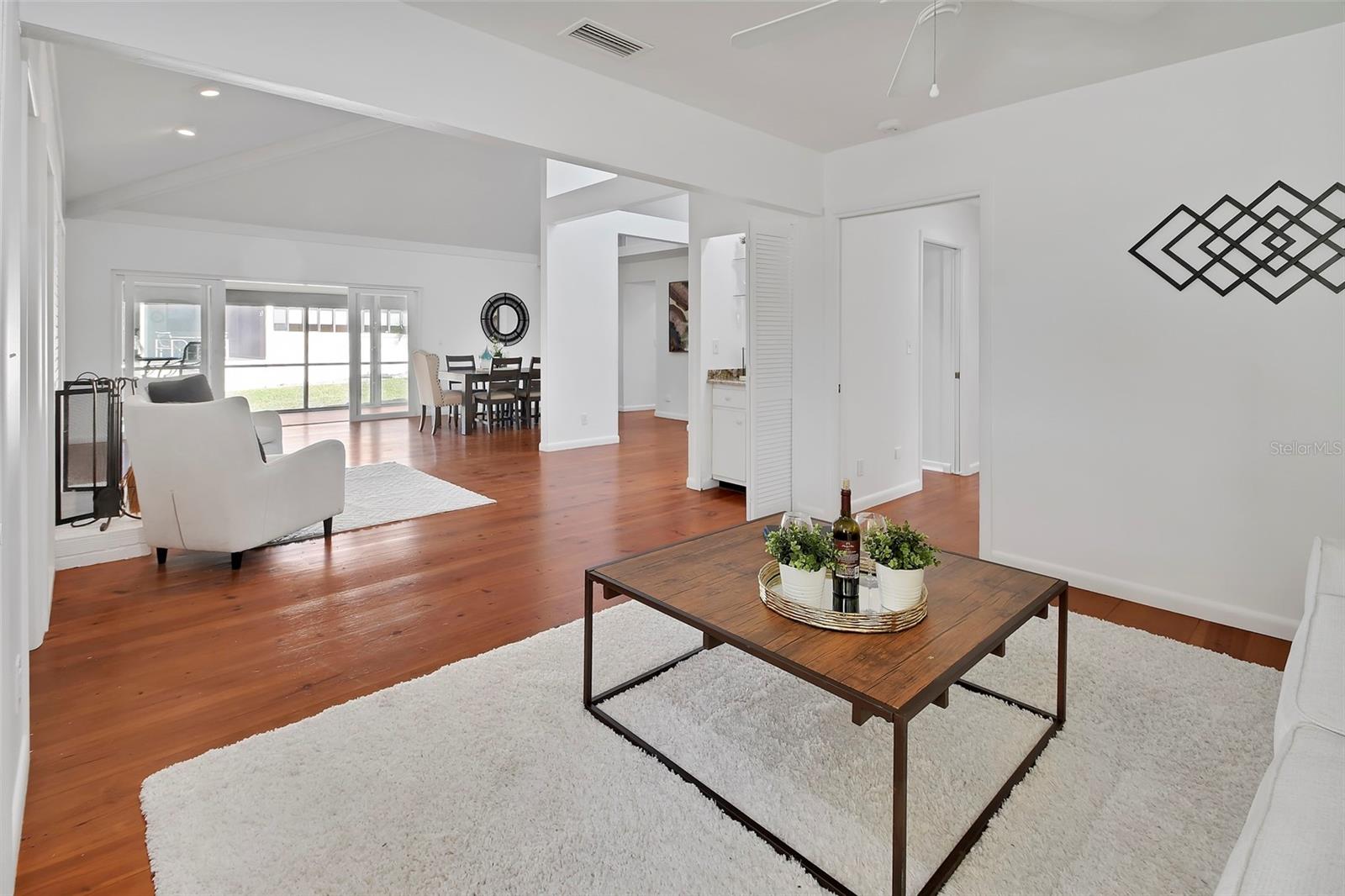 Image 12 of 68 For 116 Oakmont Lane