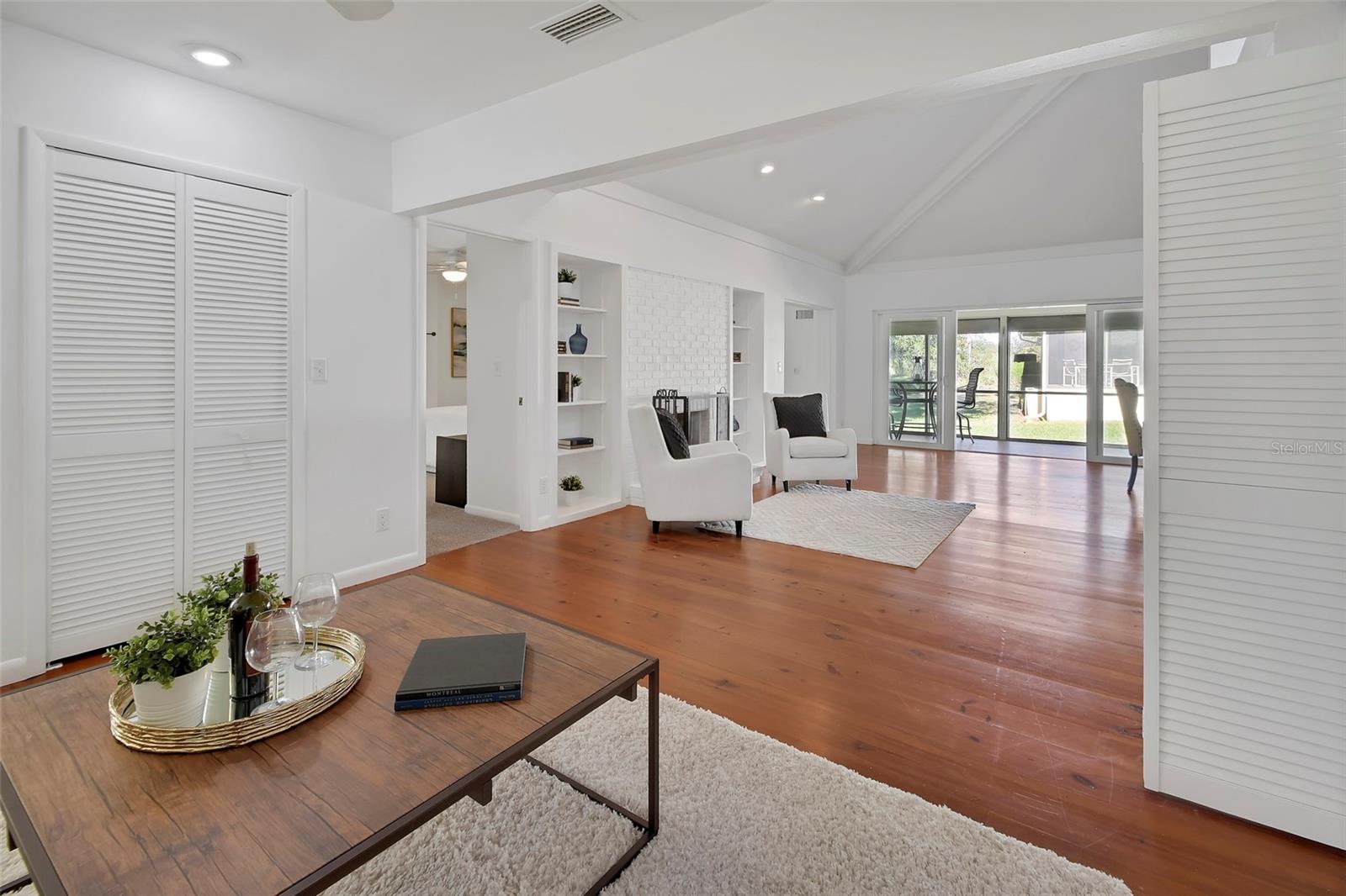 Image 13 of 68 For 116 Oakmont Lane