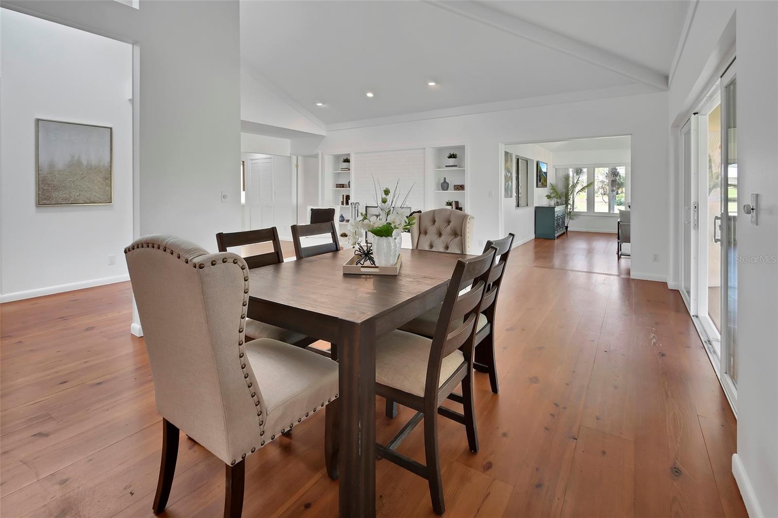 Image 15 of 68 For 116 Oakmont Lane