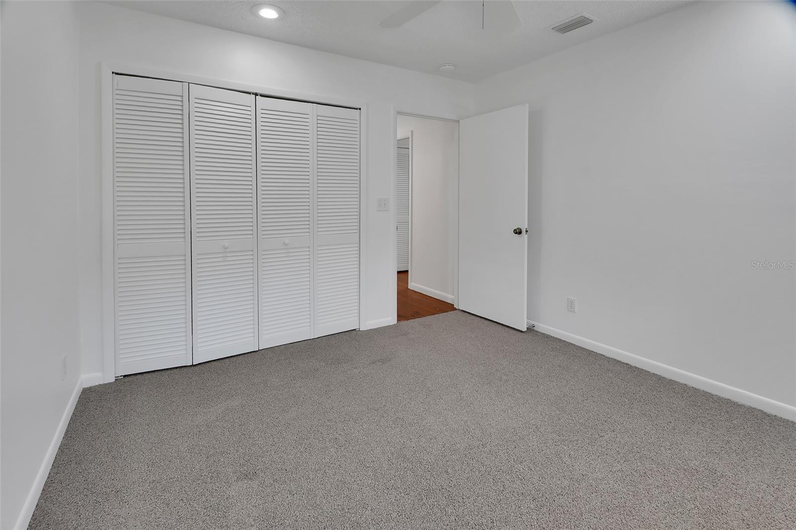 Image 31 of 68 For 116 Oakmont Lane