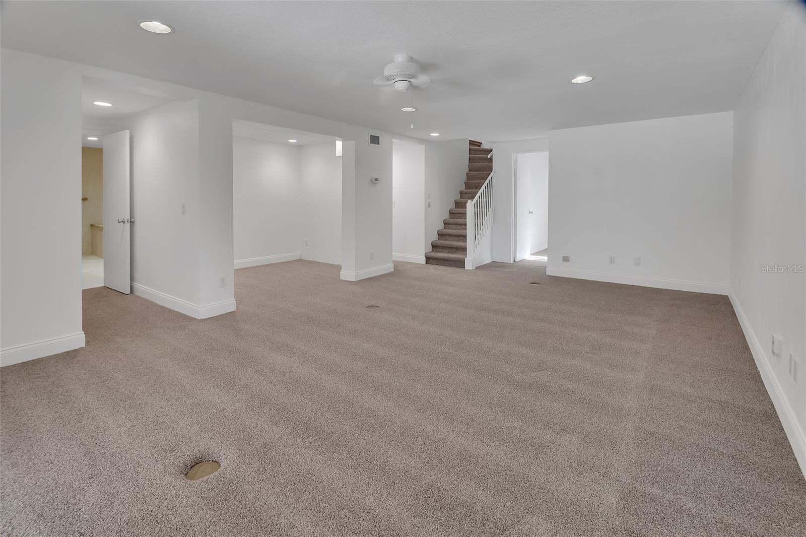 Image 39 of 68 For 116 Oakmont Lane