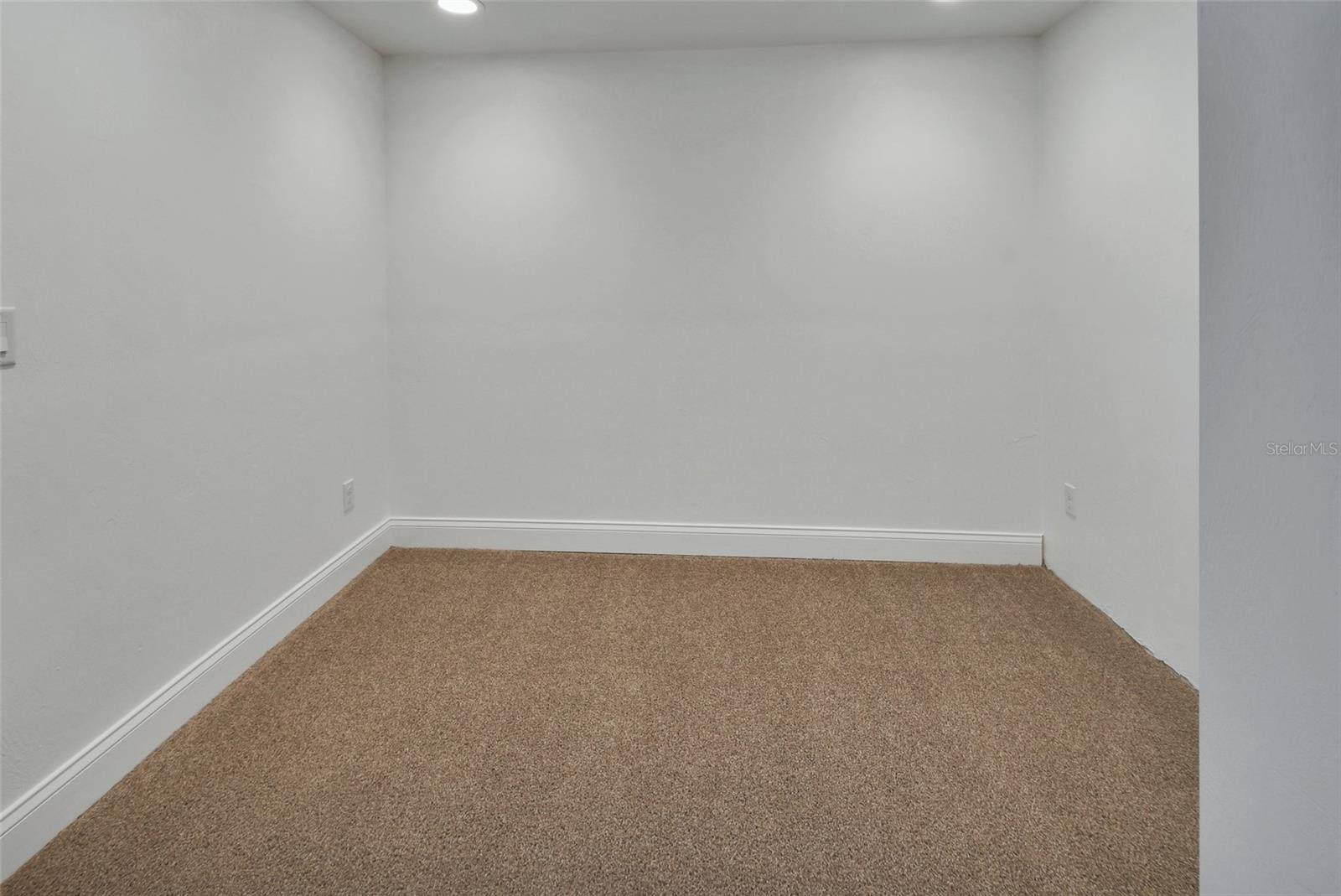 Image 41 of 68 For 116 Oakmont Lane