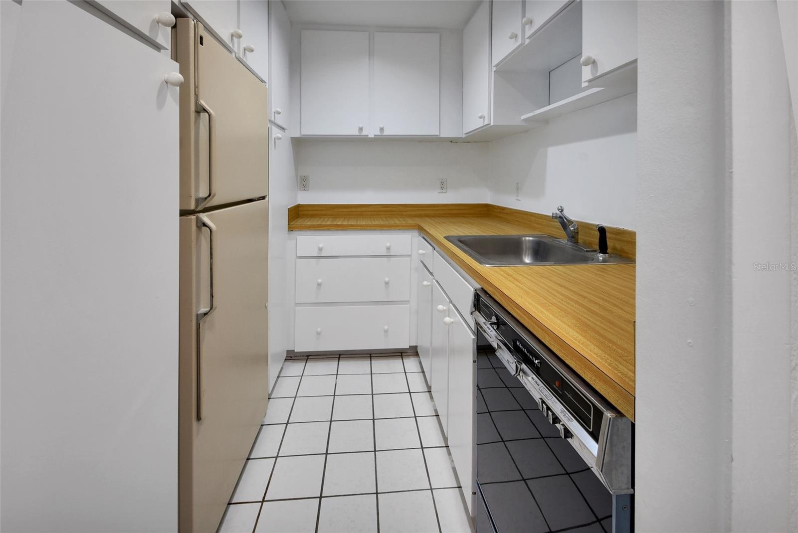 Image 42 of 68 For 116 Oakmont Lane