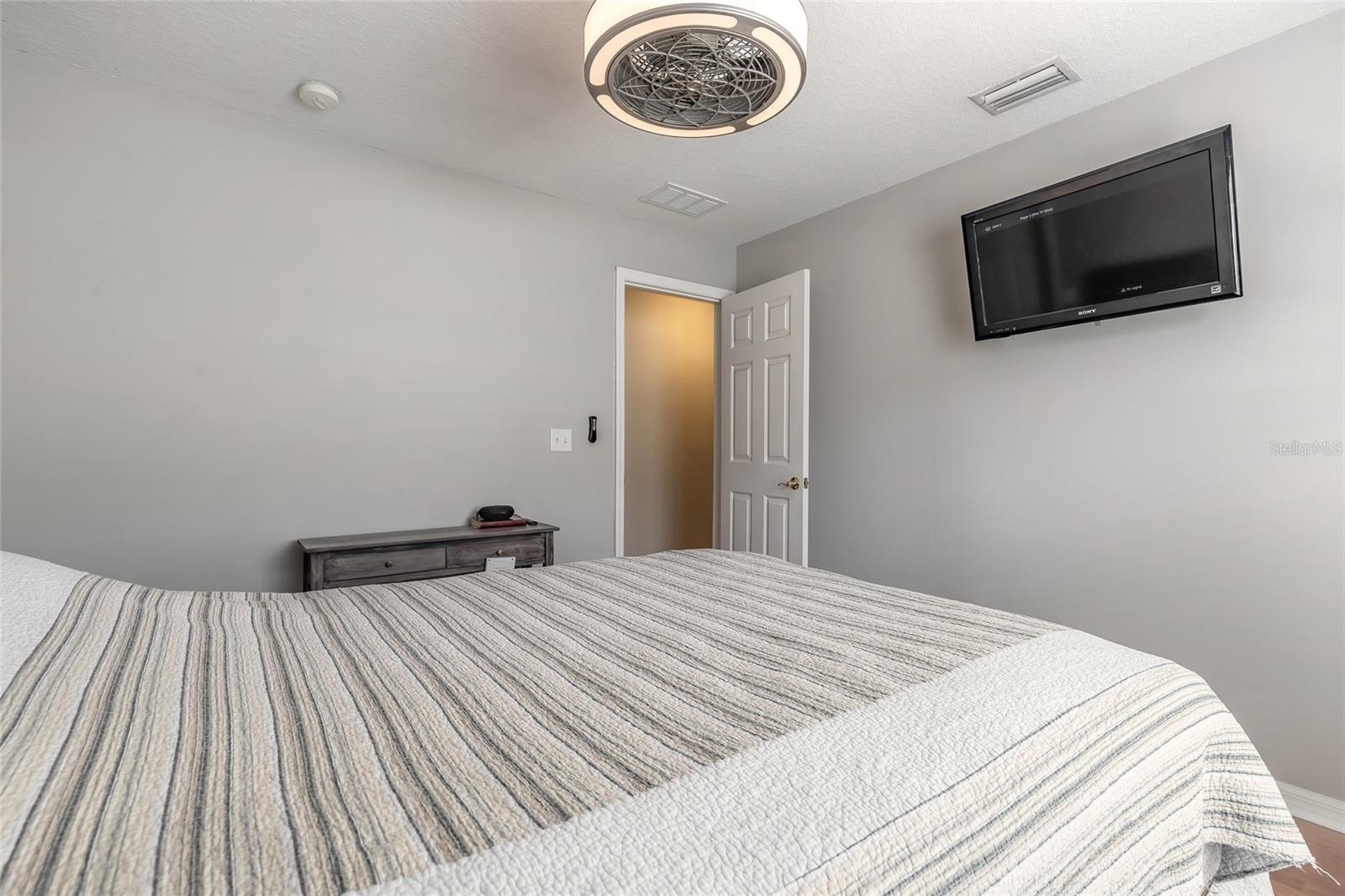 Image 36 of 56 For 5 Baltimore Lane