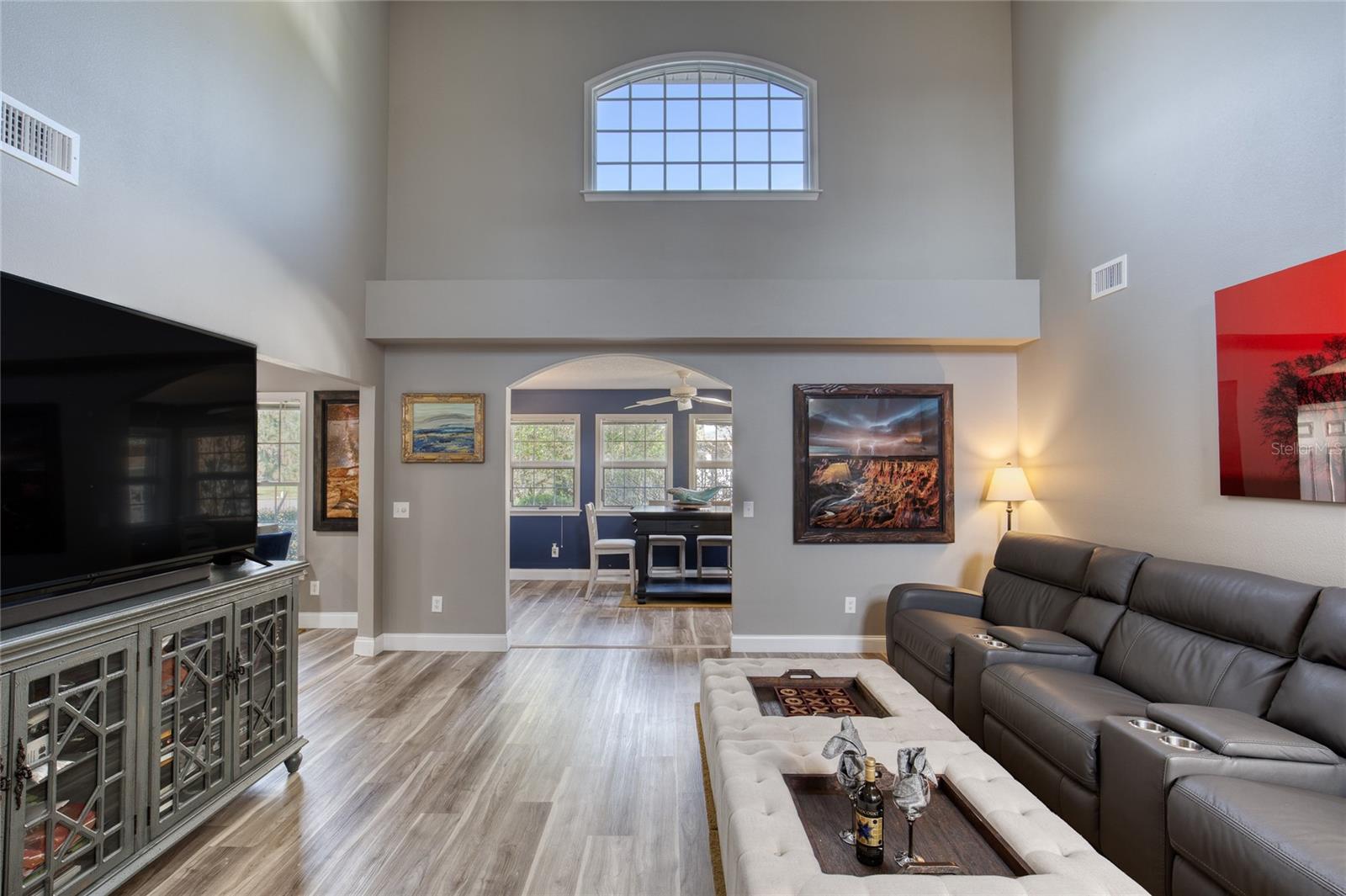 Image 12 of 73 For 14 Foxfords Chase