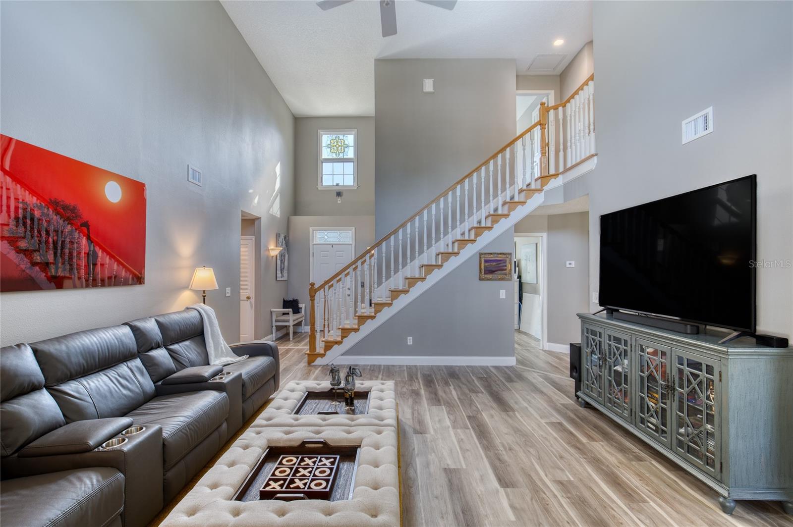 Image 14 of 73 For 14 Foxfords Chase