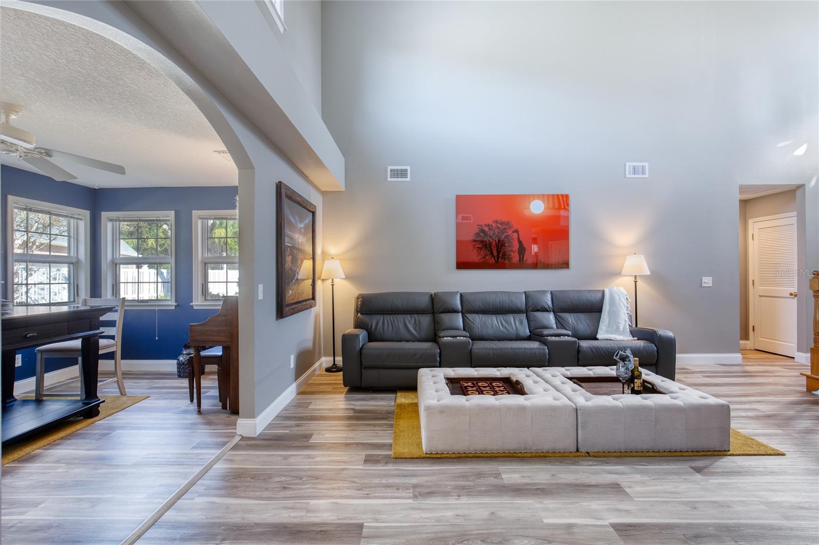 Image 16 of 73 For 14 Foxfords Chase