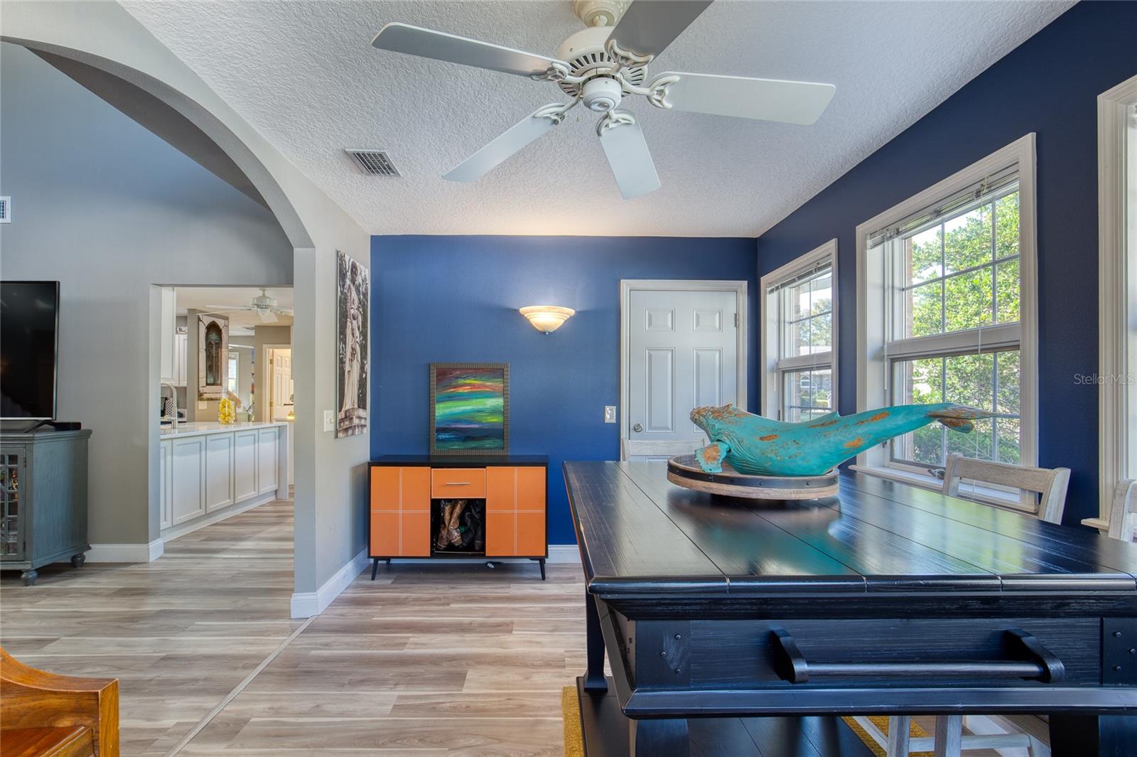 Image 19 of 73 For 14 Foxfords Chase