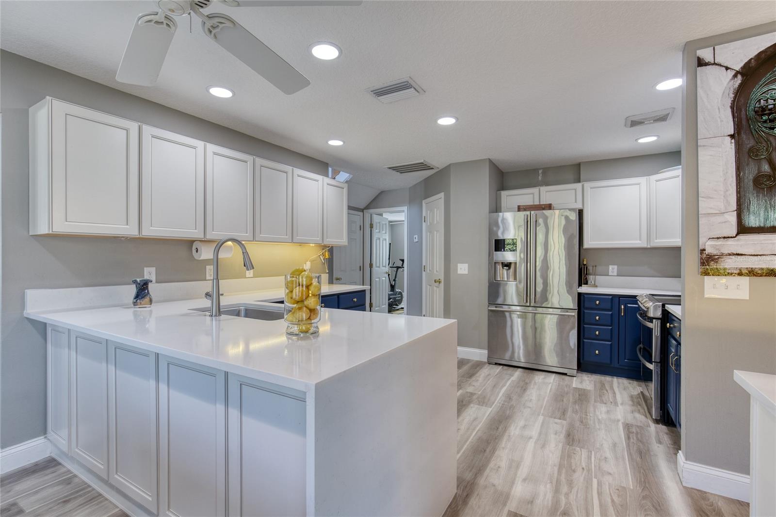 Image 22 of 73 For 14 Foxfords Chase