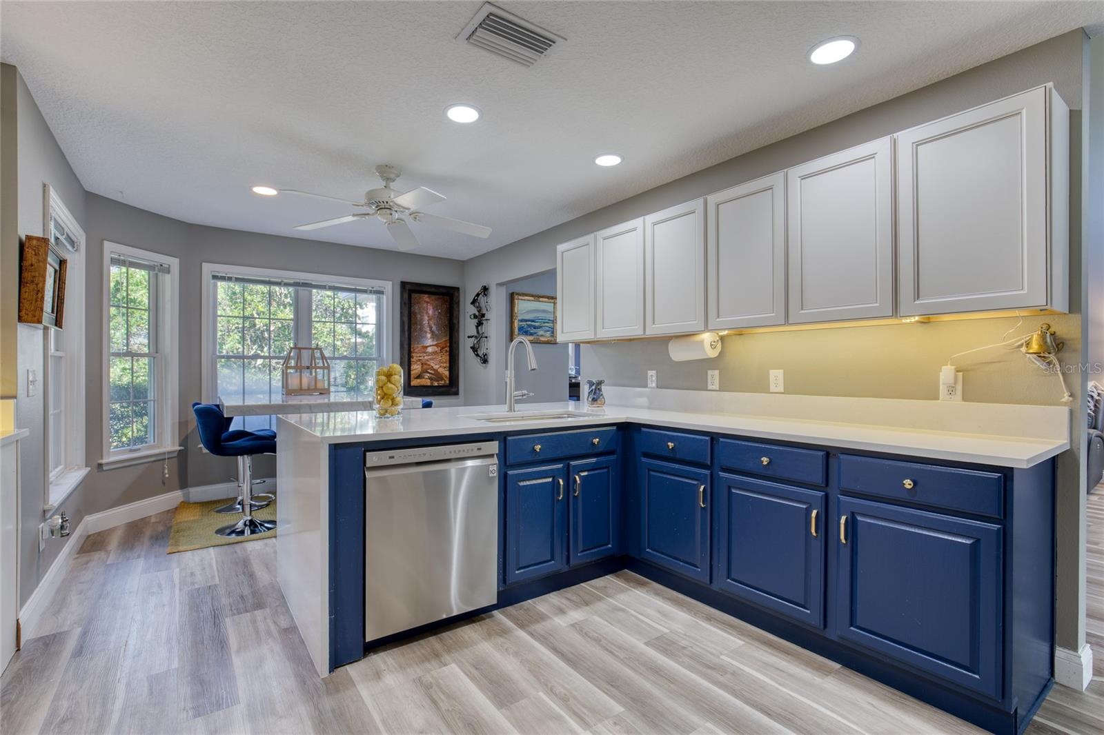 Image 25 of 73 For 14 Foxfords Chase