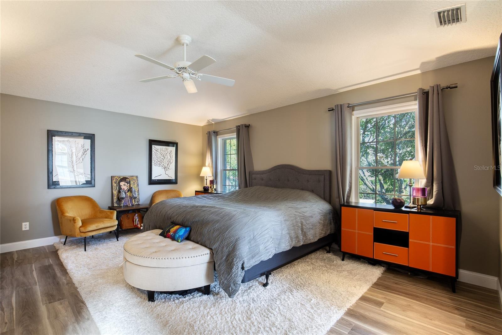 Image 34 of 73 For 14 Foxfords Chase