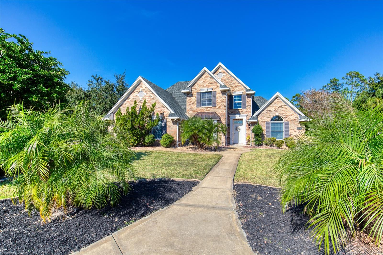 Image 4 of 73 For 14 Foxfords Chase