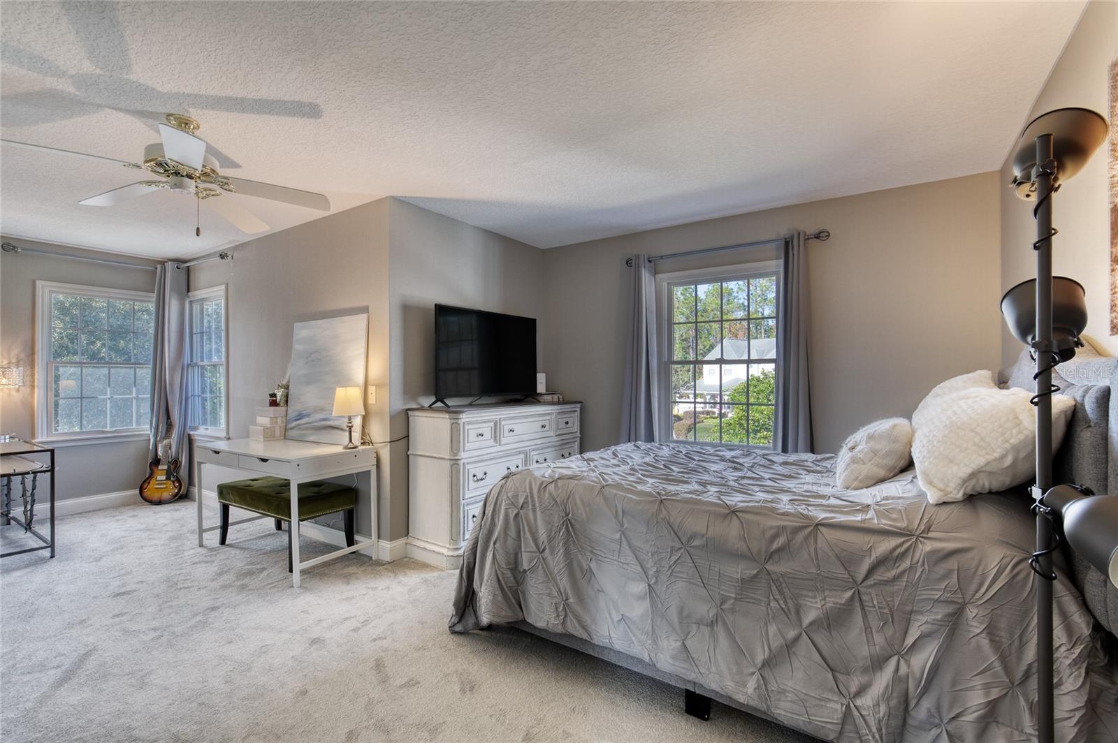 Image 44 of 73 For 14 Foxfords Chase