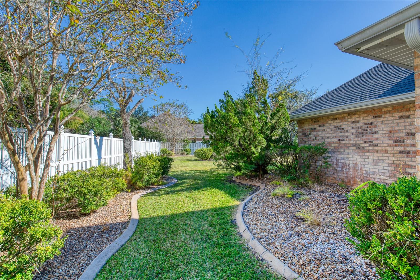 Image 53 of 73 For 14 Foxfords Chase