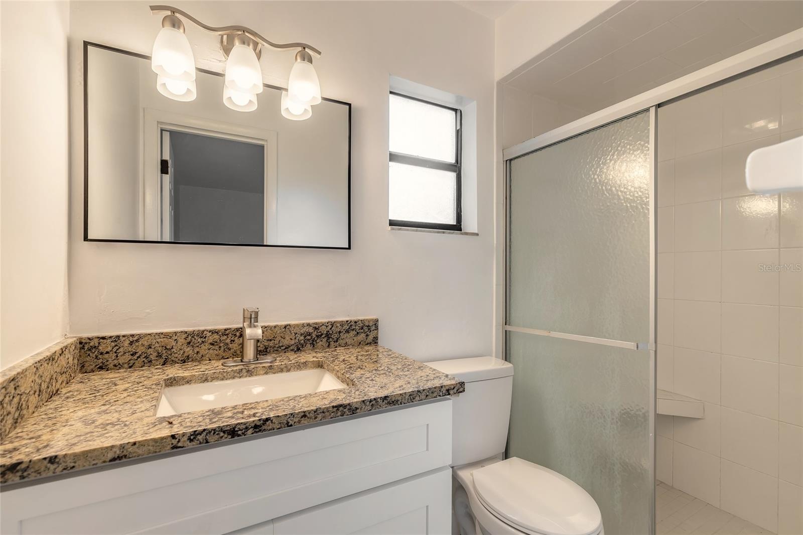 Image 19 of 35 For 1316 Point Court