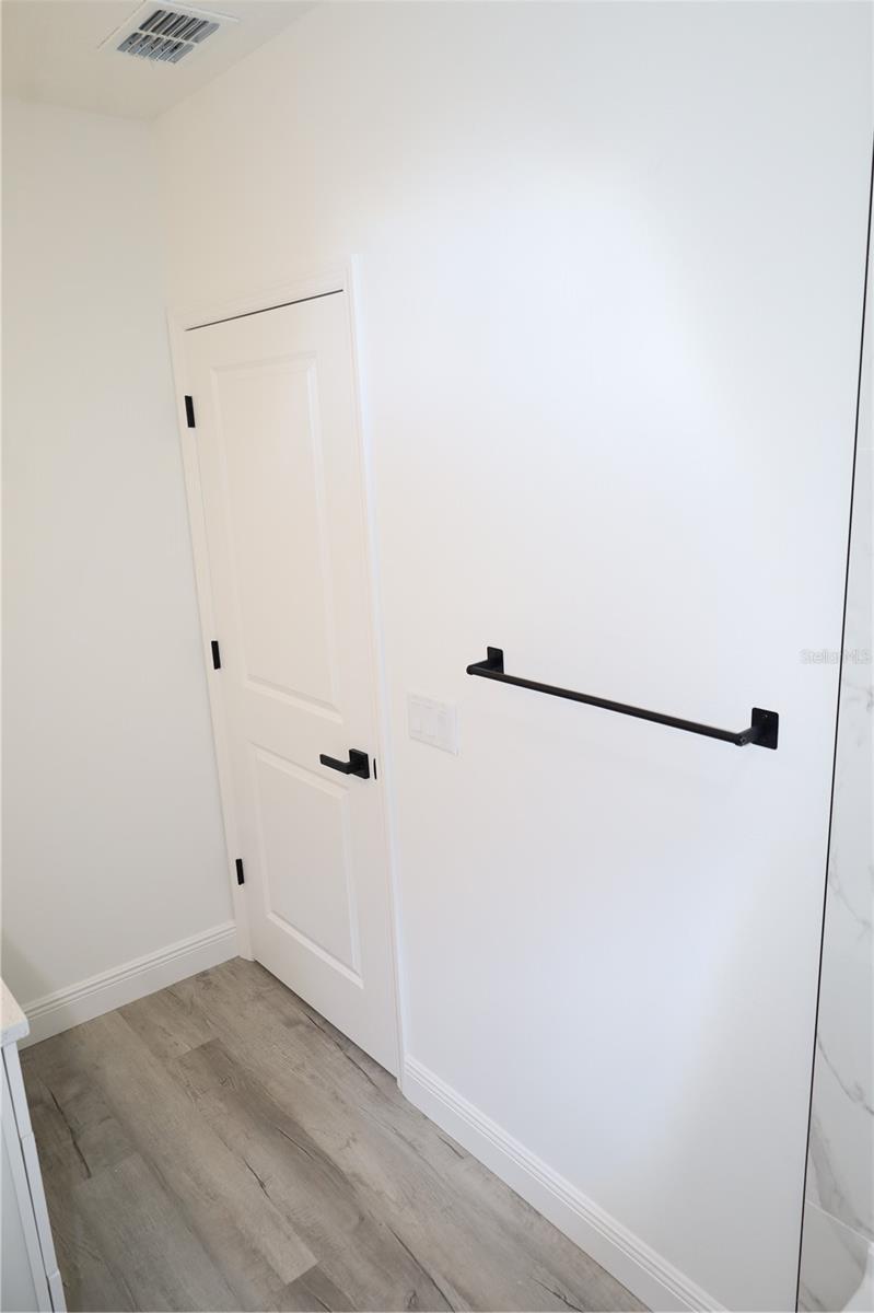 Image 15 of 39 For 630 Adelle Avenue