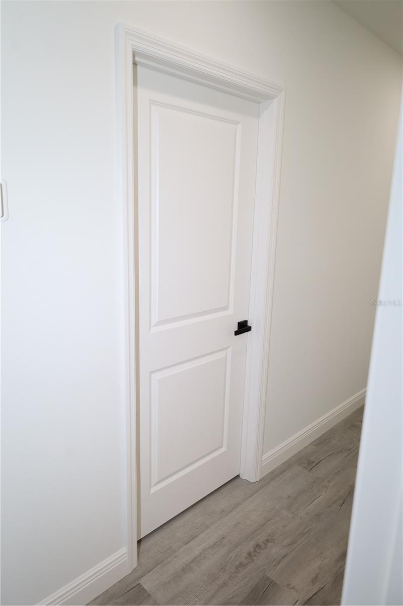 Image 16 of 39 For 630 Adelle Avenue