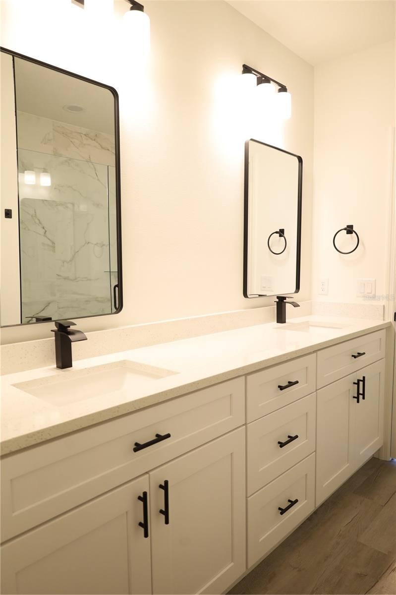 Image 21 of 39 For 630 Adelle Avenue