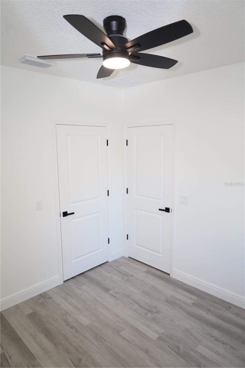 Image 25 of 39 For 630 Adelle Avenue