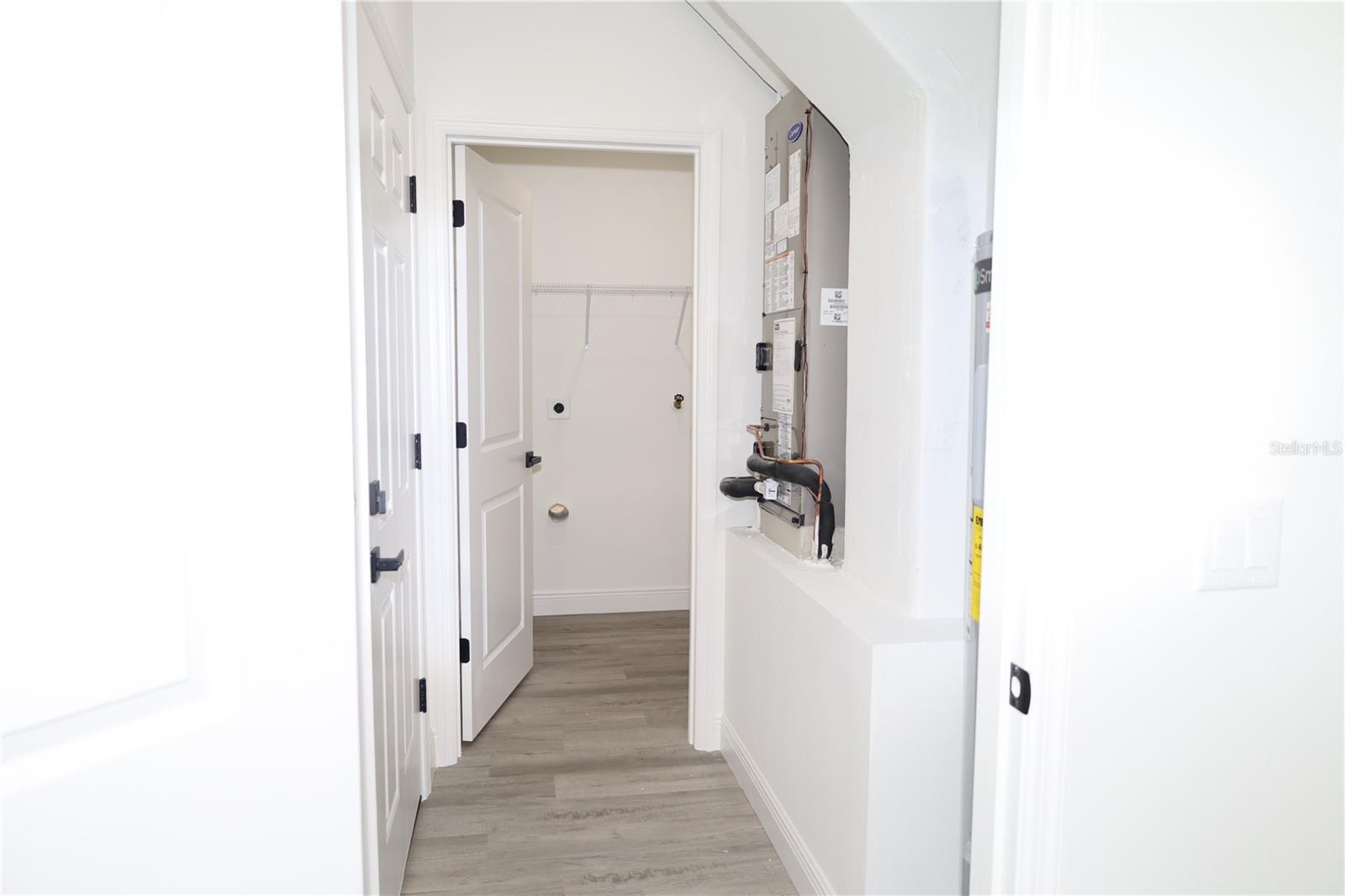 Image 33 of 39 For 630 Adelle Avenue