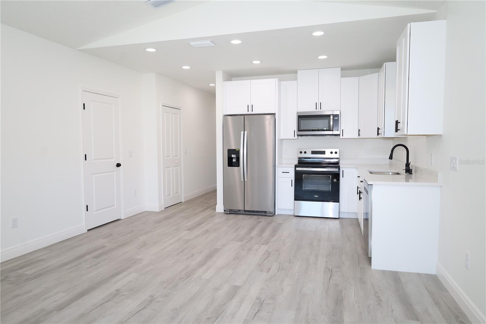 Image 5 of 39 For 630 Adelle Avenue