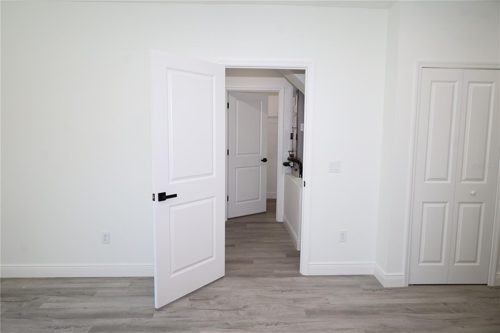 Image 8 of 39 For 630 Adelle Avenue