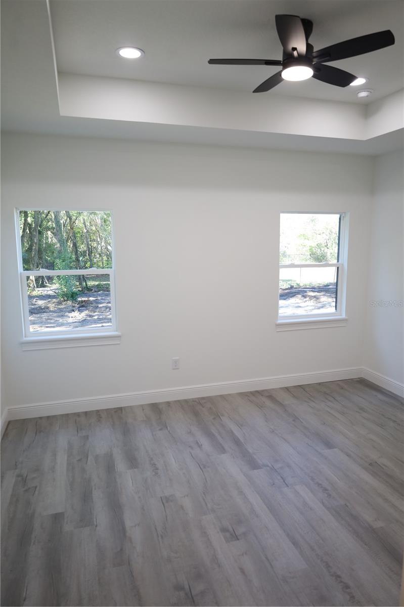 Image 9 of 39 For 630 Adelle Avenue