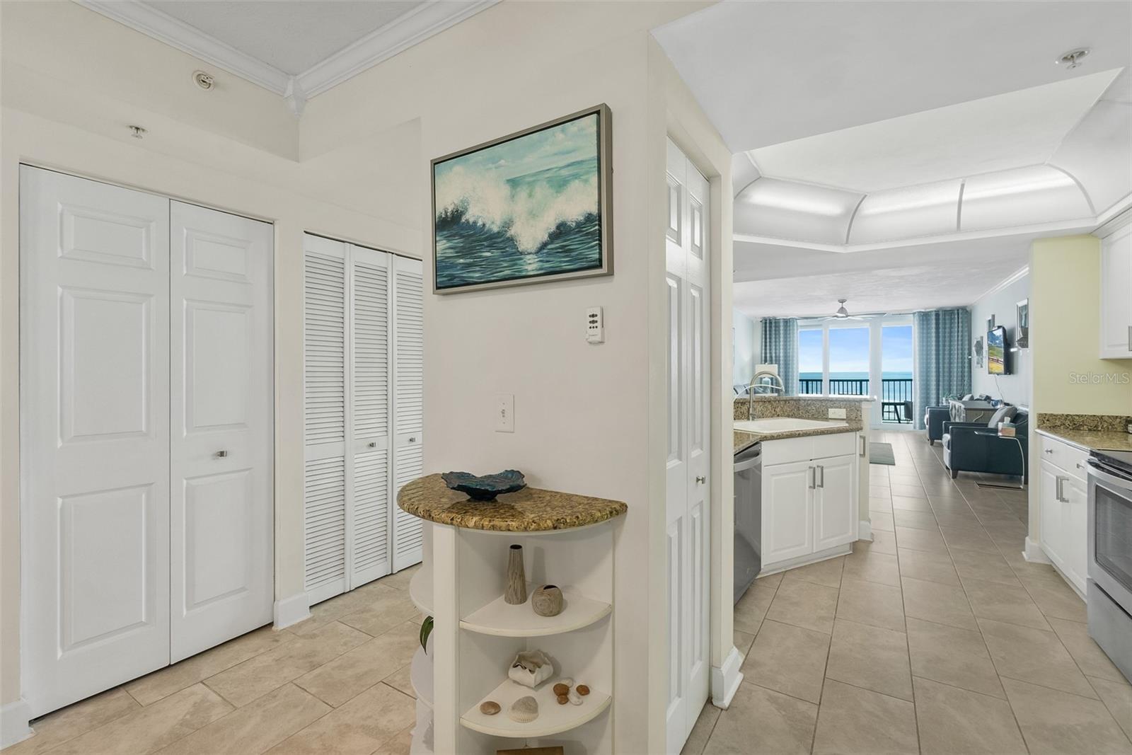 Image 16 of 58 For 2055 Atlantic Avenue 1002