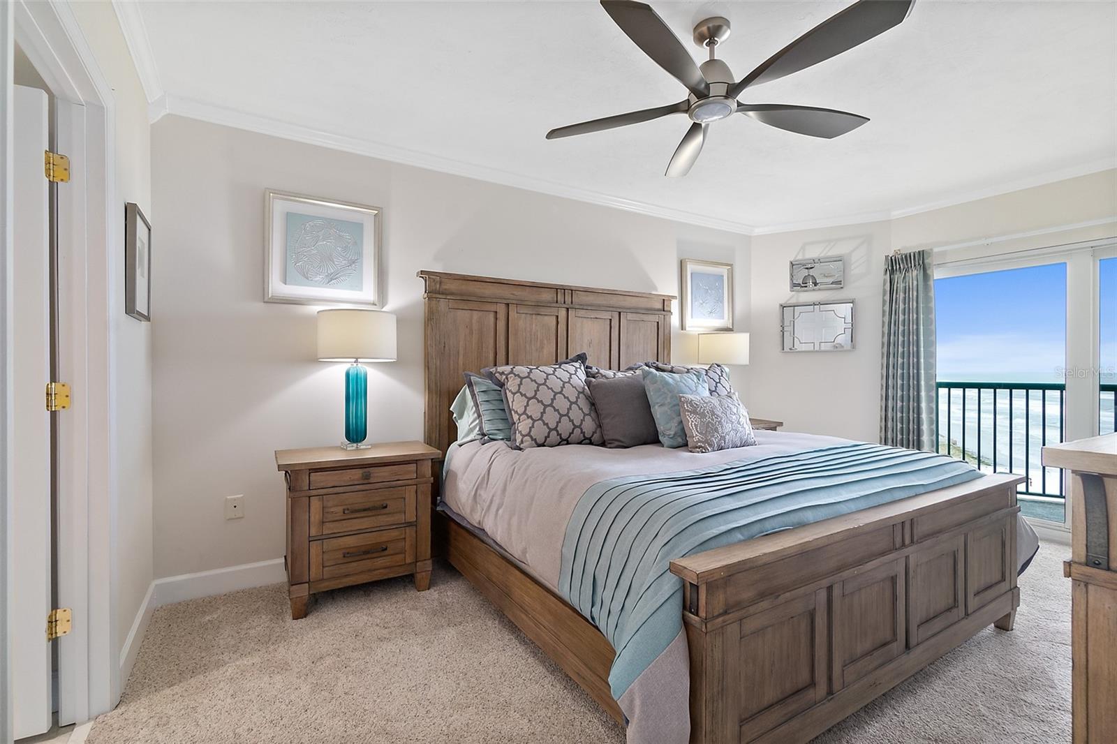 Image 22 of 58 For 2055 Atlantic Avenue 1002