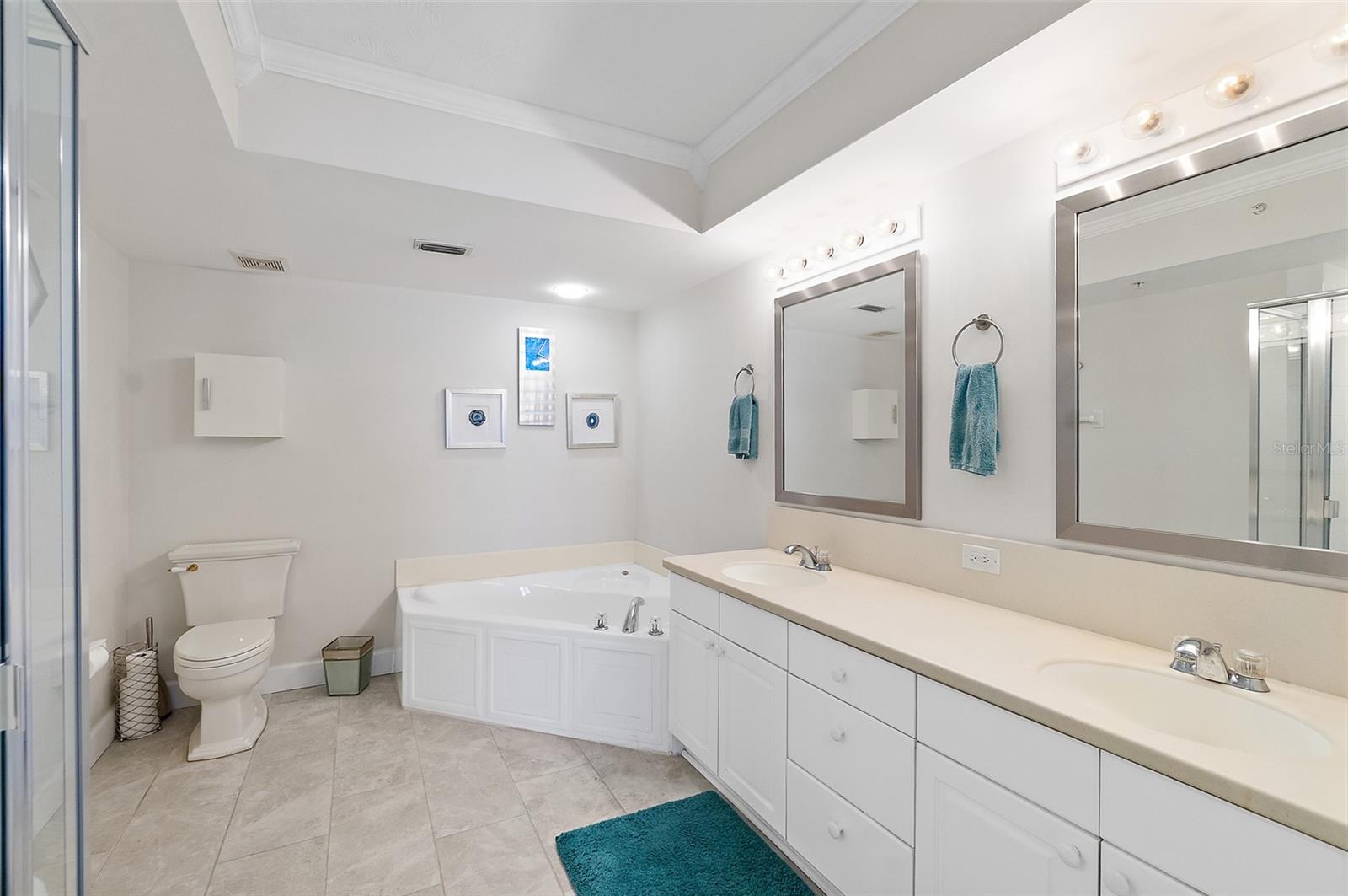 Image 25 of 58 For 2055 Atlantic Avenue 1002