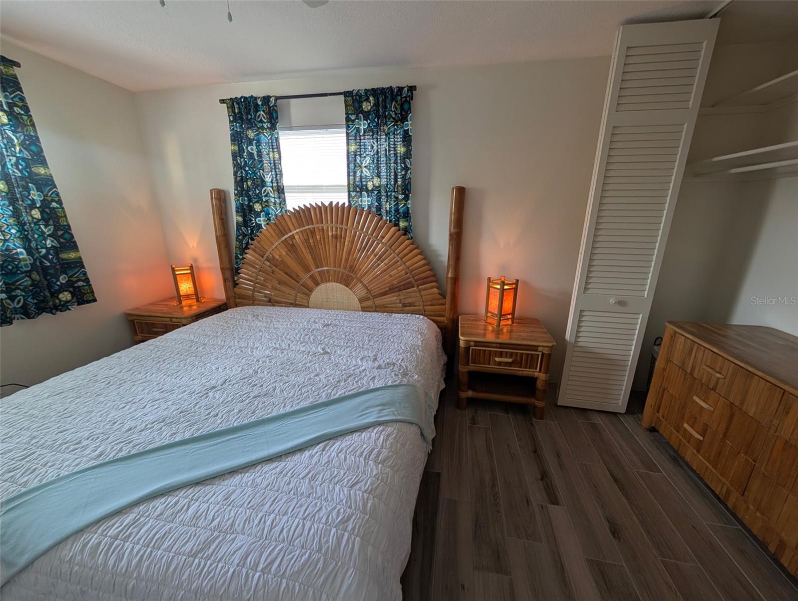 Image 11 of 15 For 402 Auburn Dr