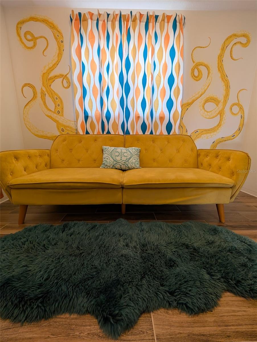 Image 14 of 15 For 402 Auburn Dr