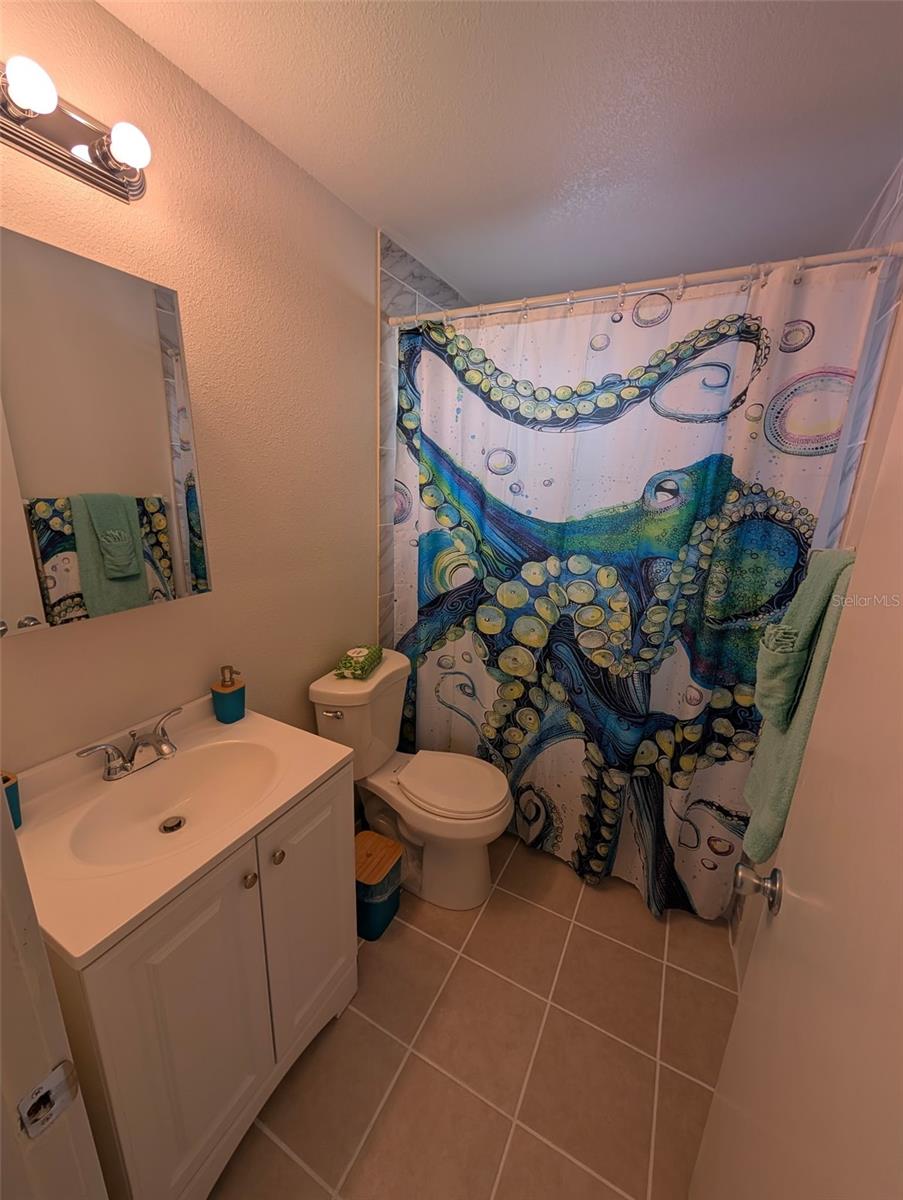 Image 9 of 15 For 402 Auburn Dr