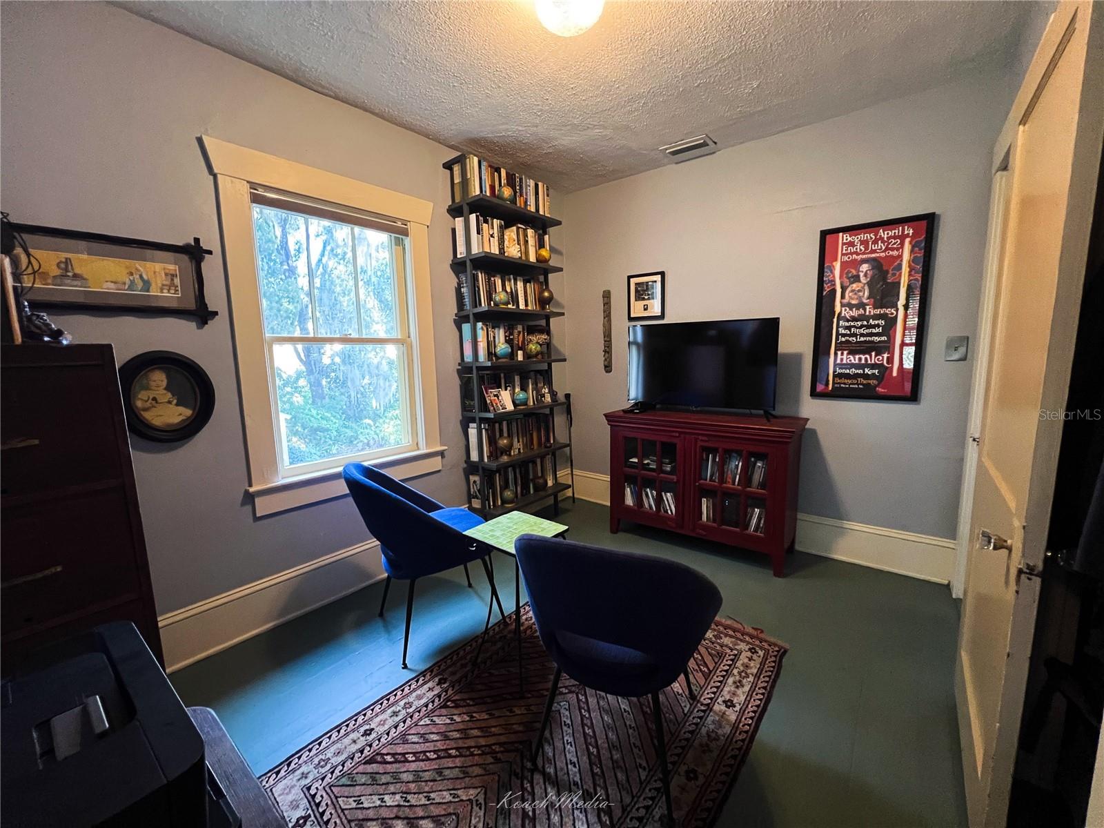 Image 15 of 29 For 444 Julia Avenue