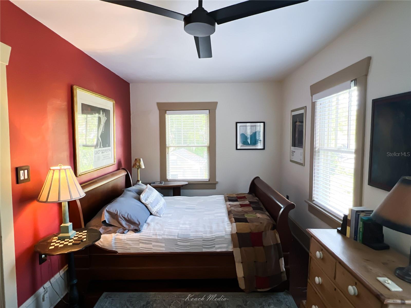 Image 22 of 29 For 444 Julia Avenue