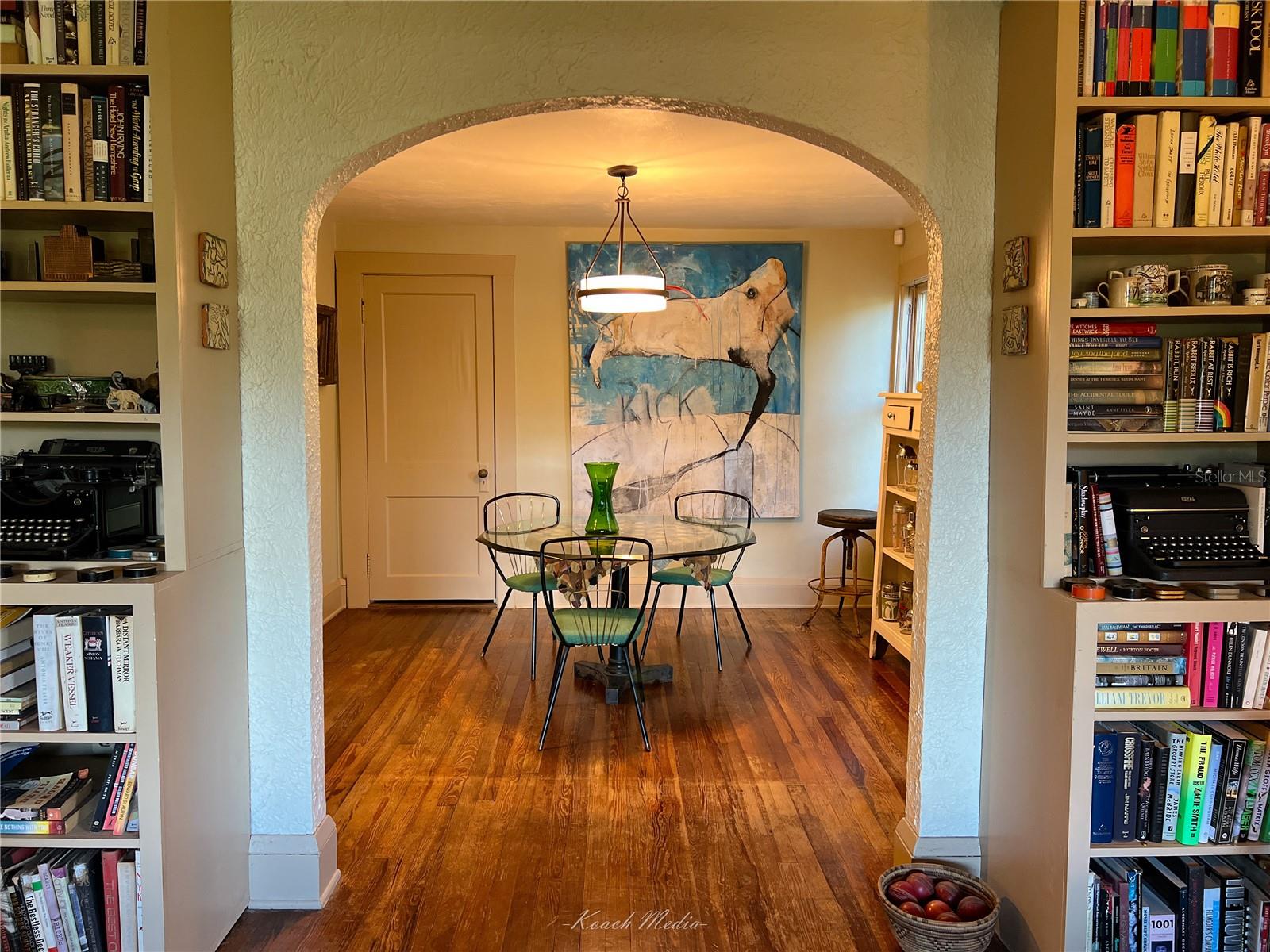 Image 8 of 29 For 444 Julia Avenue