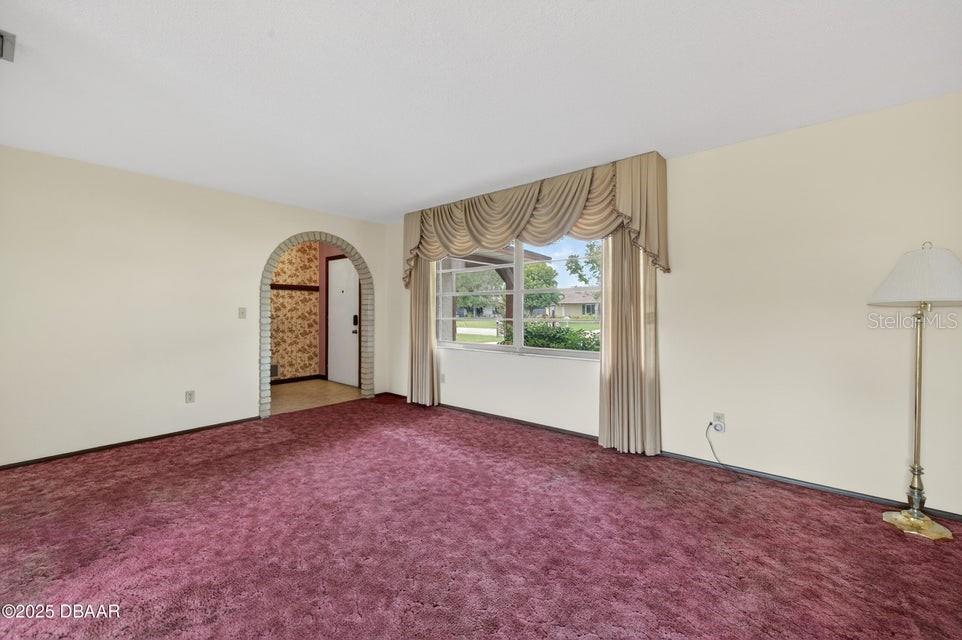 Image 4 of 40 For 1086 Kingswood Way